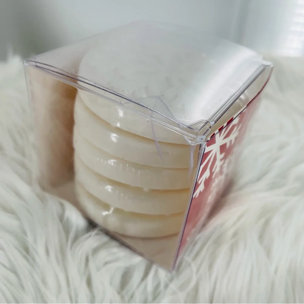 Crate & Barrel Holiday Snowflake Round Soap, 5 pk.
